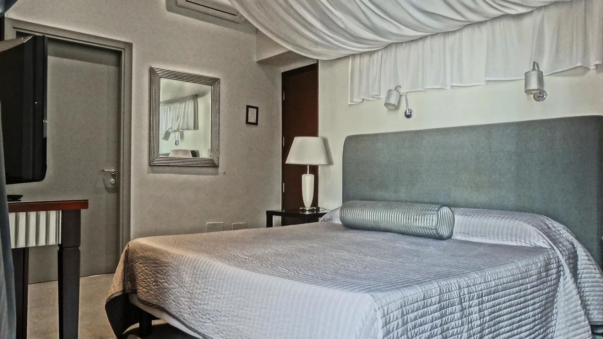 Hotel Giuggioli Rome 3*,